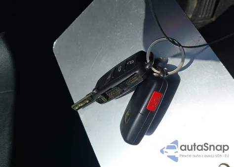 2014 Volkswagen Jetta 1.8T Se из США, поврежденный, VIN 3VWD17AJXEM376172